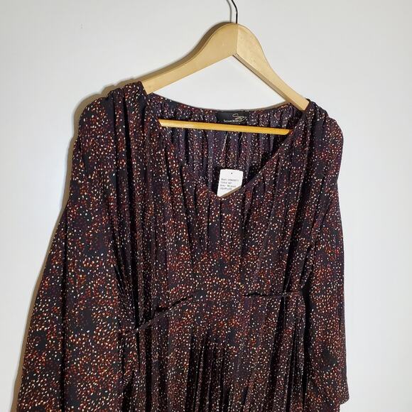 Suzanne Betro abstract pleated dress with tie backs Size medium  New with tags - Picture 2 of 9